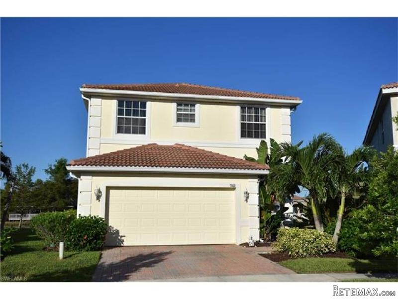 4 bedroom Residence For Sale: Fort..
