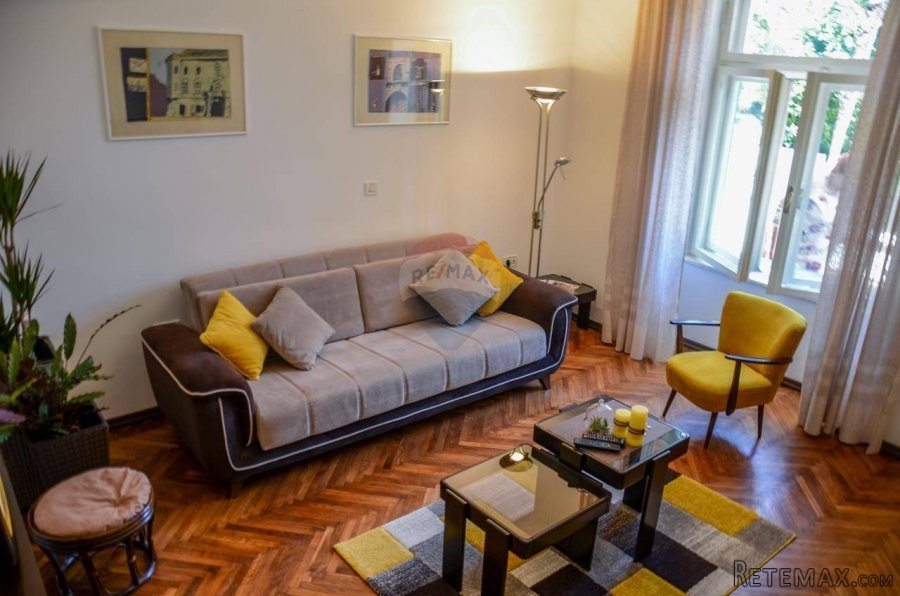 OPATIJA CENTAR - DVOETAŽNI STAN U STAROJ VILI NA ODLIČNOJ LO - 10