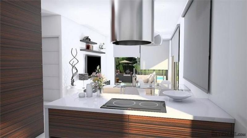 3 bedroom detached house for sale - 2