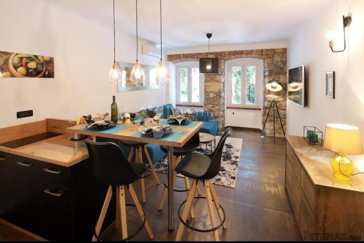 3 apartmana u strogom centru, 1.kat - 2