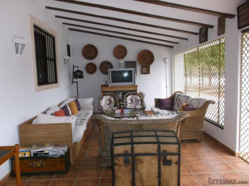 5 bedroom villa with pool in Onteniente.. - 2