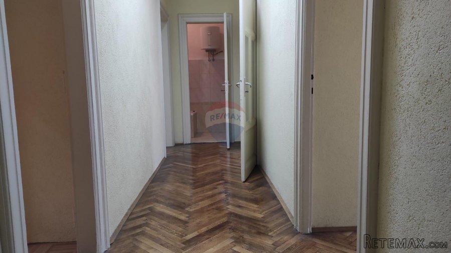 Rijeka, Centar – Poslovni prostor od 90 m2 na 1 katu - 2
