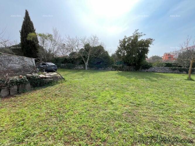 Peroj, građevinsko zemljište površine 1336 m²