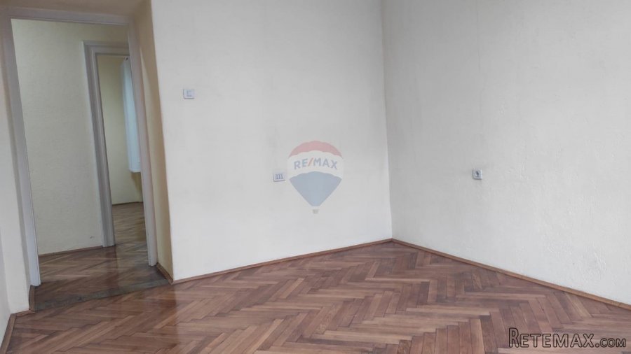 Rijeka, Centar – Poslovni prostor od 90 m2 na 1 katu - 8