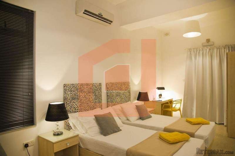 Terraced Penthouse Mosta, Central For..