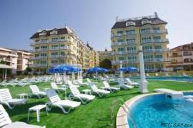 1 BED beach front apartment, Elenite.. - 2
