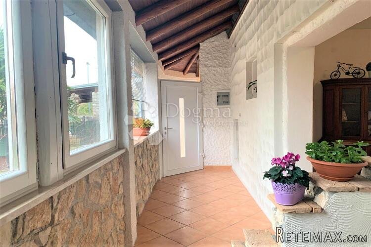 ROVINJ – mini hotel s restoranom na prostranoj parceli samo - 2