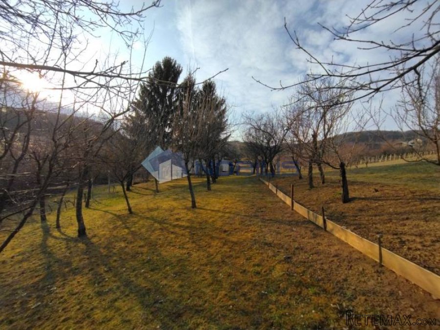 Pregrada kuća 300 m2 + voćnjak 1870 m2 - 3