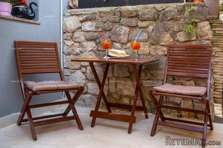 Prodaja - Elegantno uređen dvoetažni stan u staroj jezgri g..