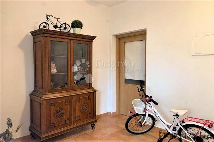 ROVINJ – mini hotel s restoranom na prostranoj parceli samo - 3
