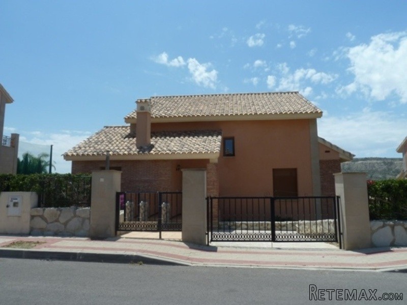 3 Bedrooms - Villa - Alicante - For Sale