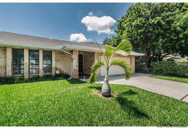 4 bedroom Property For Sale: 570.. - 2