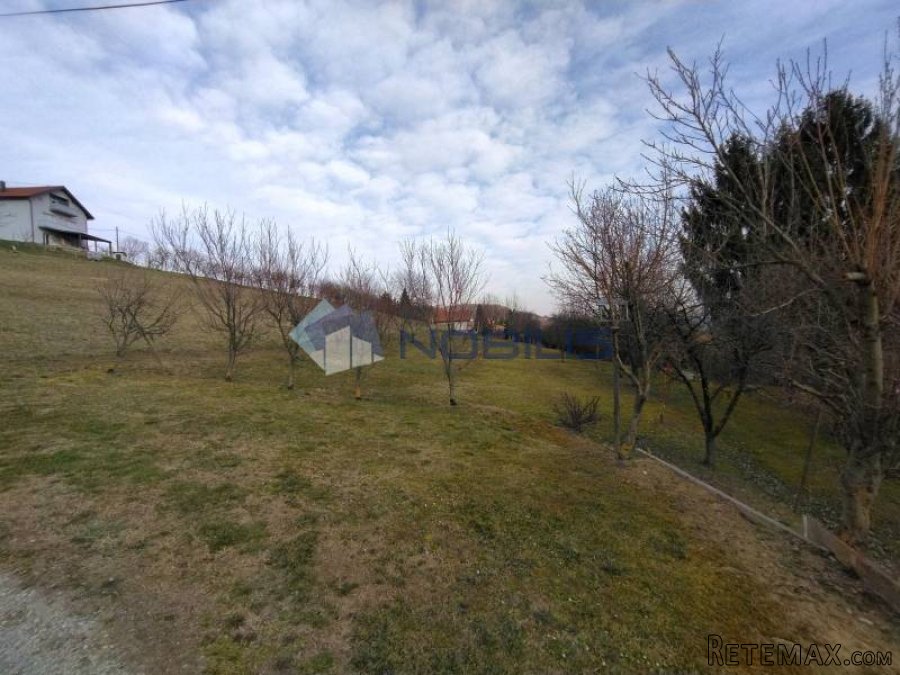 Pregrada kuća 300 m2 + voćnjak 1870 m2 - 4