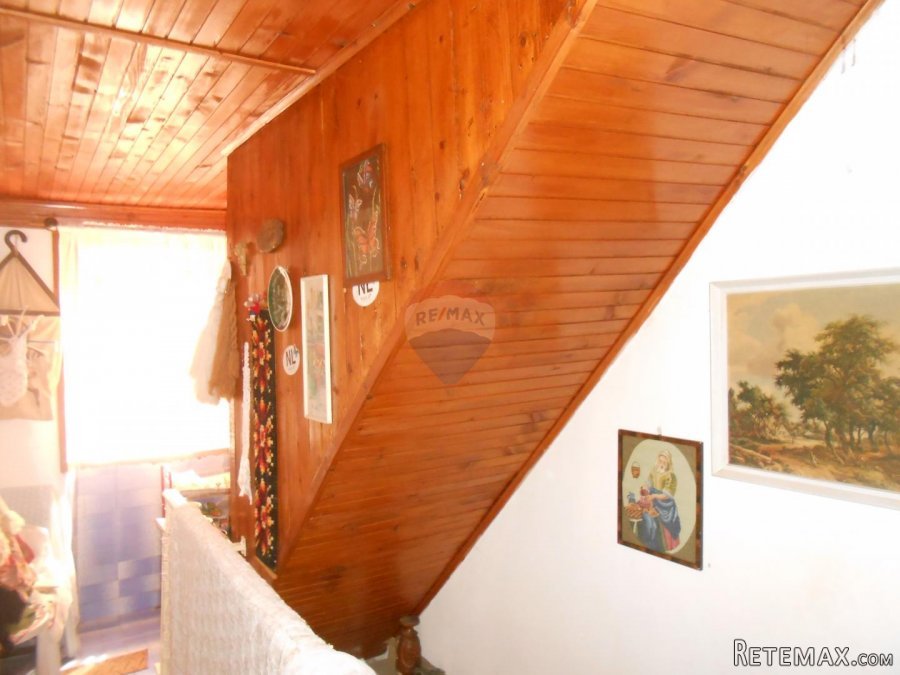 Istra, Vodnjan, kuća u nizu kod centra,za uređenje - 5