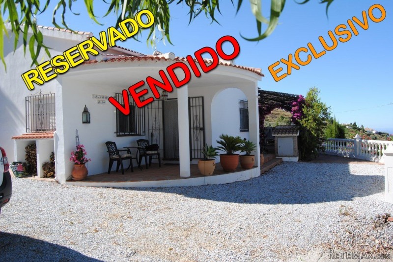 Villa for Sale in Competa, Competa..