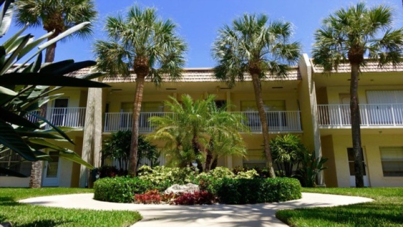 638 Snug Harbor Drive #e13 Boynton..