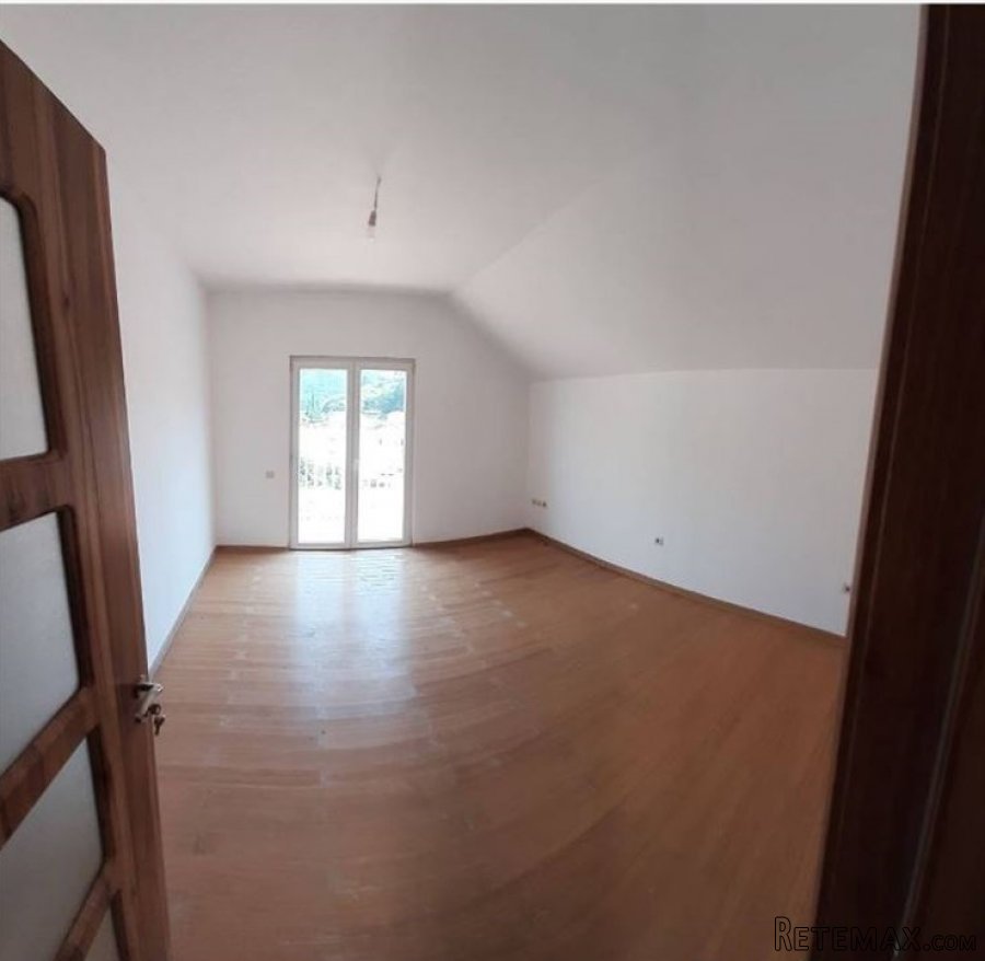 Kuca na moru 150m2 sa placem - 8