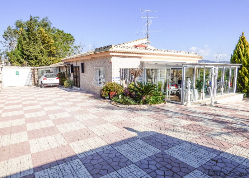 3 Bedrooms - Villa - Alicante - For Sale