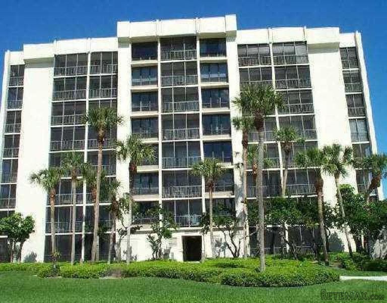 1846 Bridgewood Dr #1846, Boca Raton..
