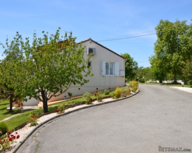 Superb property with outstanding views.. - 2