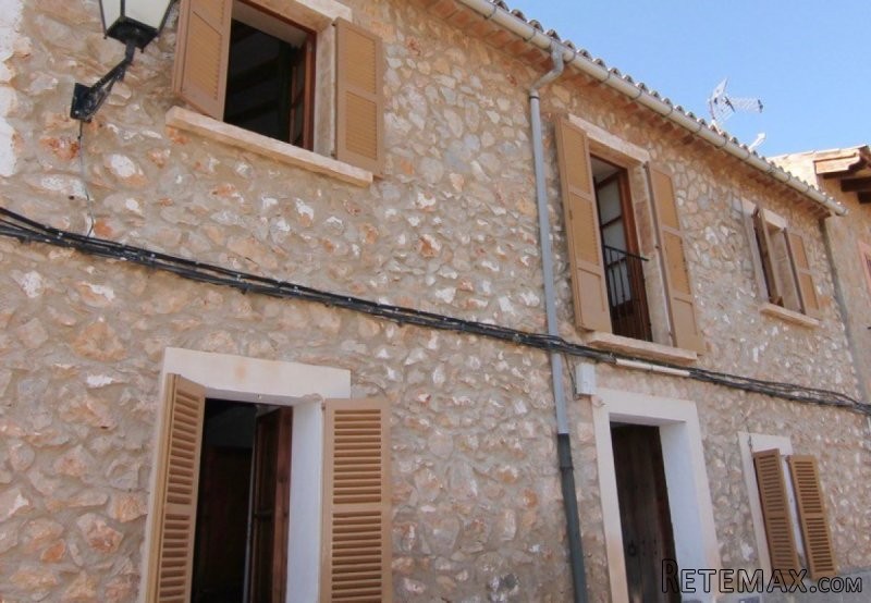 Typical Majorcan stone house in Alaro..