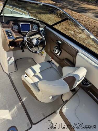 Chaparral Motorni Brod - 8