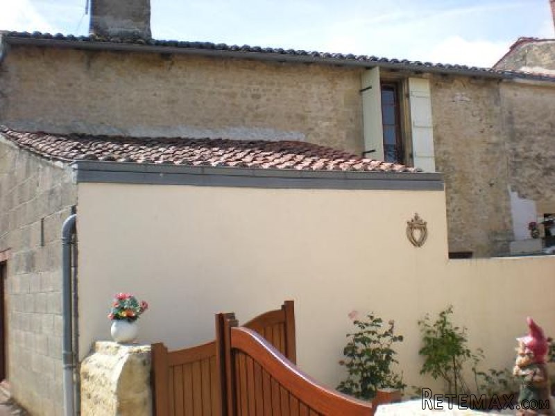 Charming property situated in a.. - 2