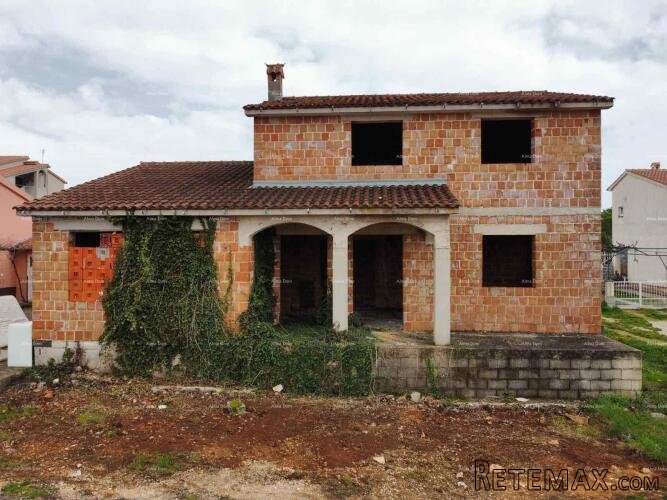 Prodaje se kuća u Puli - 2