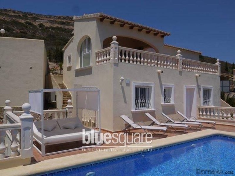 - Villa with stunning sea views in..