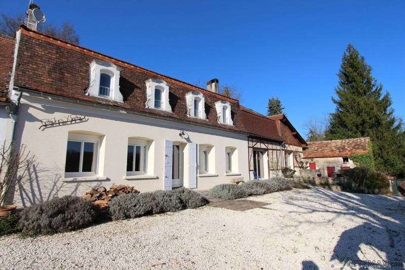 Well Renovated Farmhouse With 6..