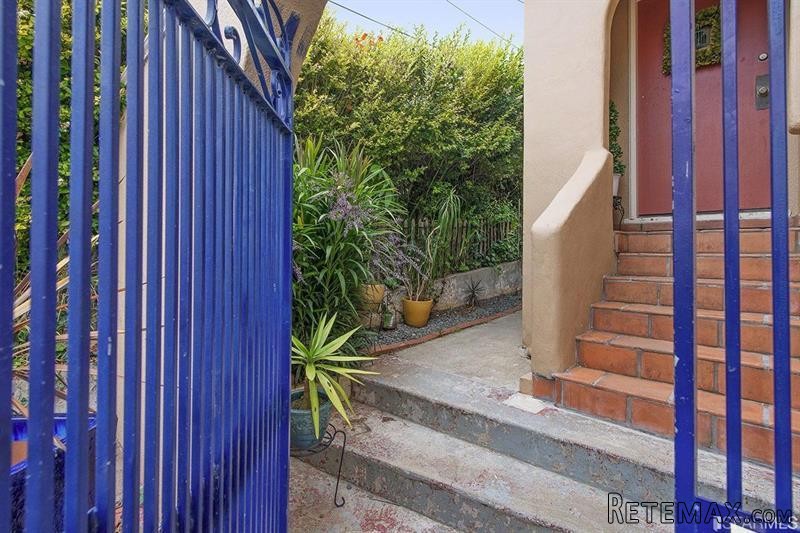 2 bedroom House For Sale: 722 Joost.. - 2