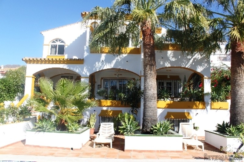 5 Bedrooms - Villa - Malaga - For Sale