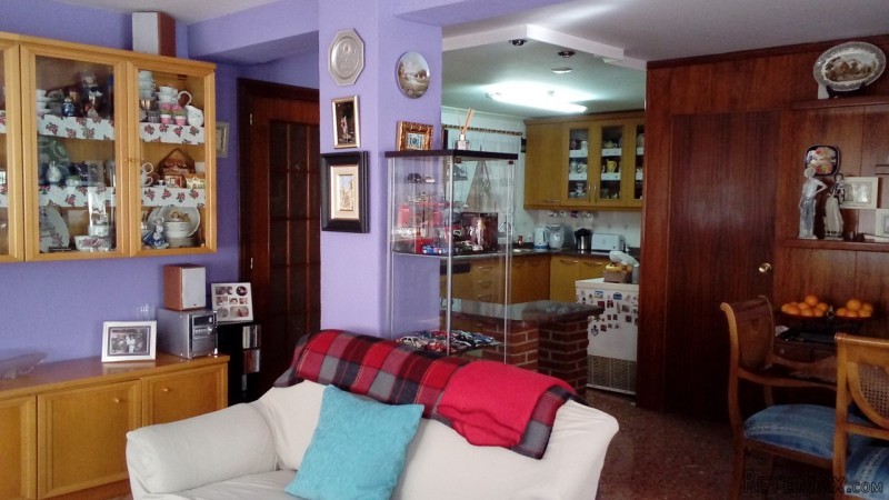 5 bedroom, 2 bathroom Apartment, (build..