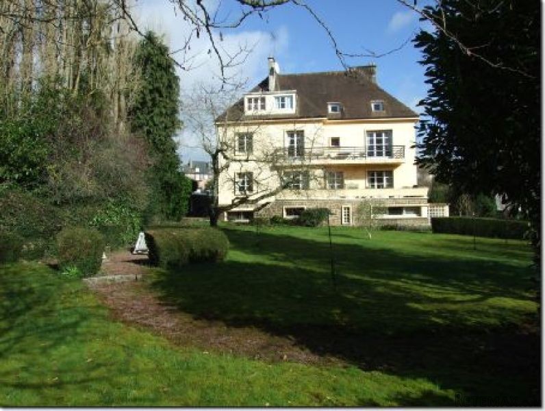 Large Property, Ideal B&B Possible - 2