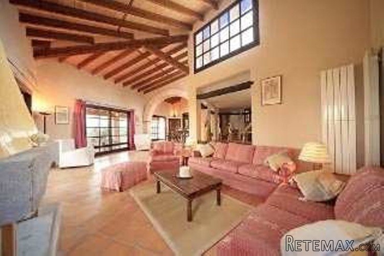The elevated position of this enchanting country house.. - 3