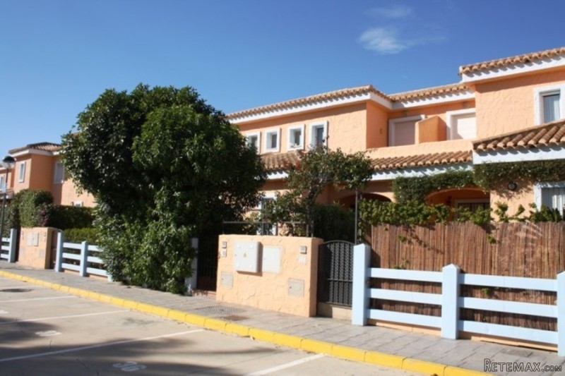 Town House / Village House in Vera - 2