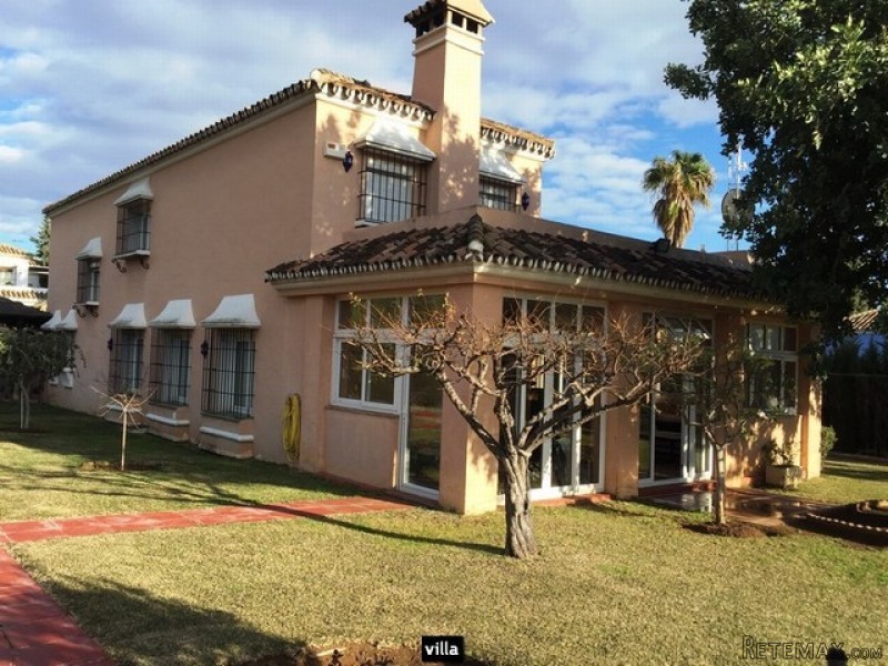 Villa for sale in Marbella, Malaga..