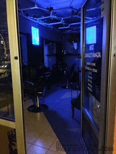 Izdajem frizerski salon u Novom Sadu na Novoj Detelinari - 10