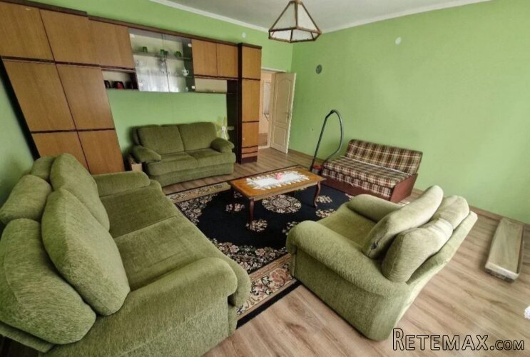 Na prodaju porodicna kuca u Srbobranu - 10