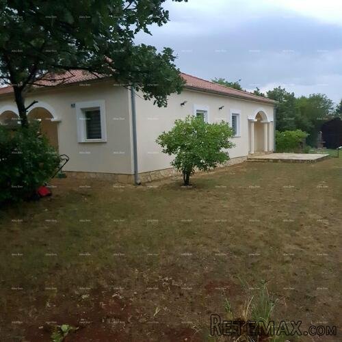 Prodaje se samostojeća kuća, Marčana