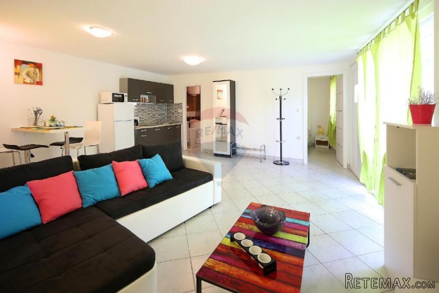 Opatija, dva stana i apartman kao cijelina - 4