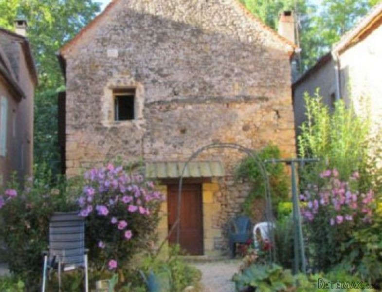 House in Nice Setting, Ideal Holiday..