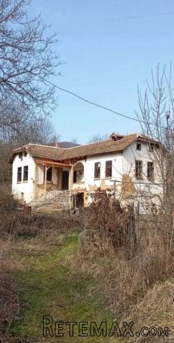 Prodajem kucu sa zemljistem na Staroj Planini