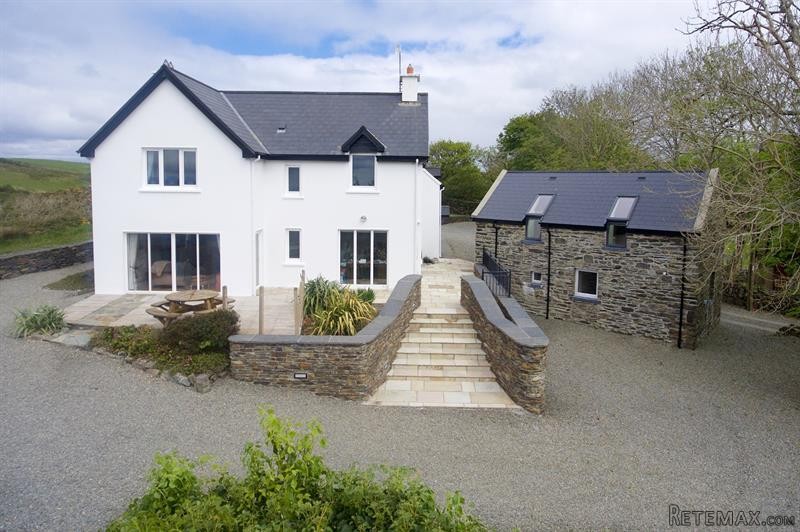 5 bedroom Detached House For Sale:..