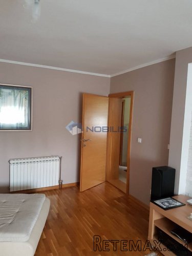 Varaždin, prekrasan i miran dio grada, obiteljska kuća 300m2 - 9
