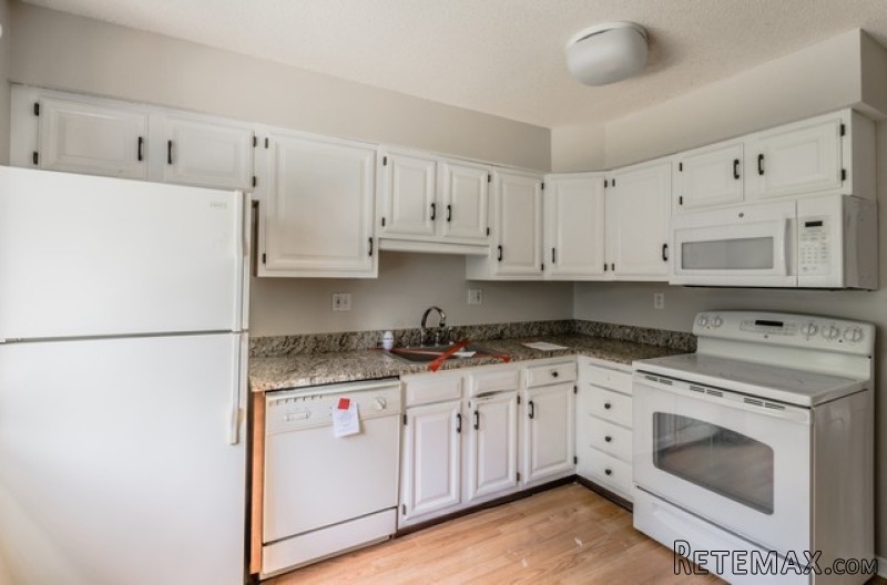 98 Conestoga Way Glastonbury, CT, 06033.. - 2