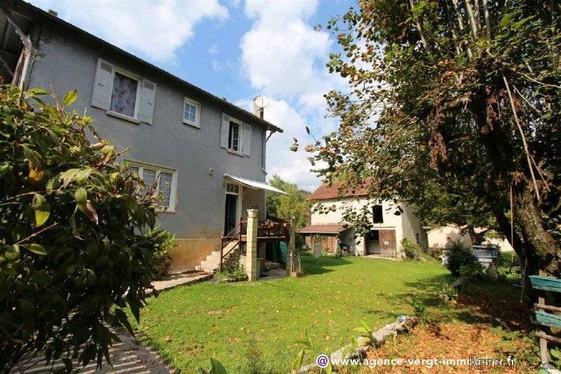 Ref 28215 : Maison De Village - 2