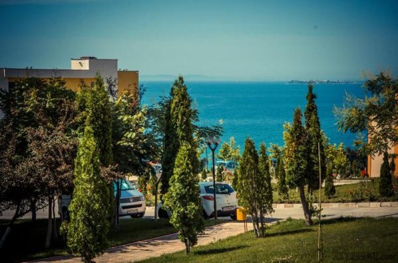 Fully furnished apartment in St. Vlas..