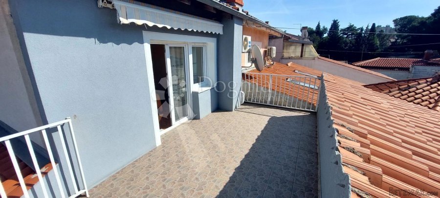 Kuća na Vidikovcu sa dodatnim apartmanom