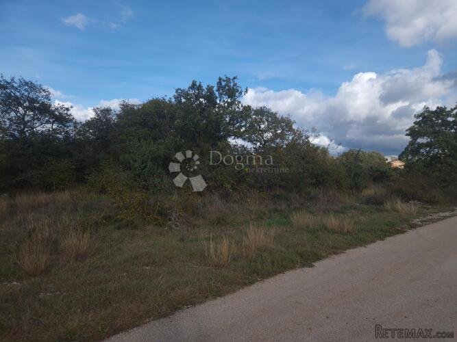 Investitorska prilka na korak do Zadra - 2